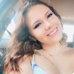 Meet your Posher, Caitlin